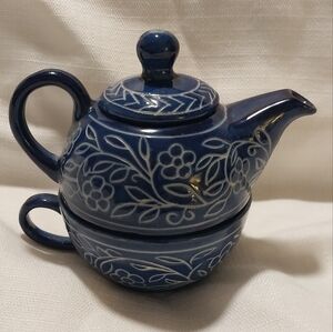 Blue Floral Nesting Teapot And Cup Set
